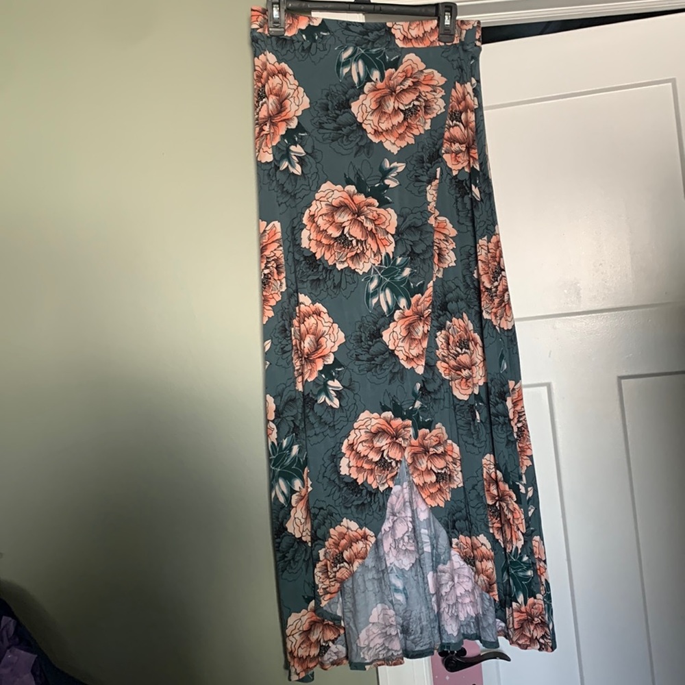 Floral maxi skirt